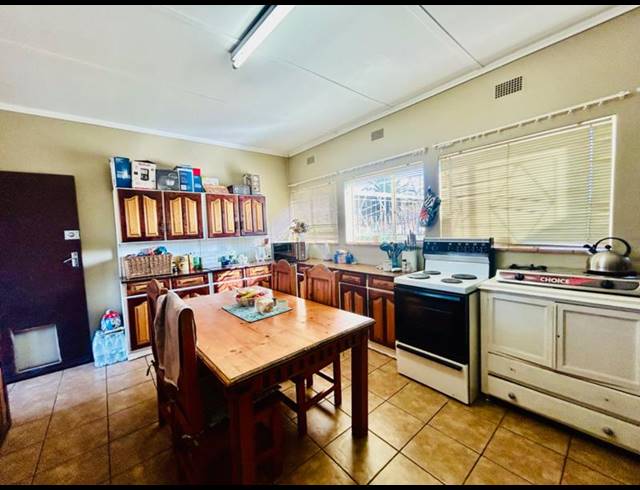 3 BEDROOM HOUSE FOR SALE IN VANDERBIJLPARK SW 1